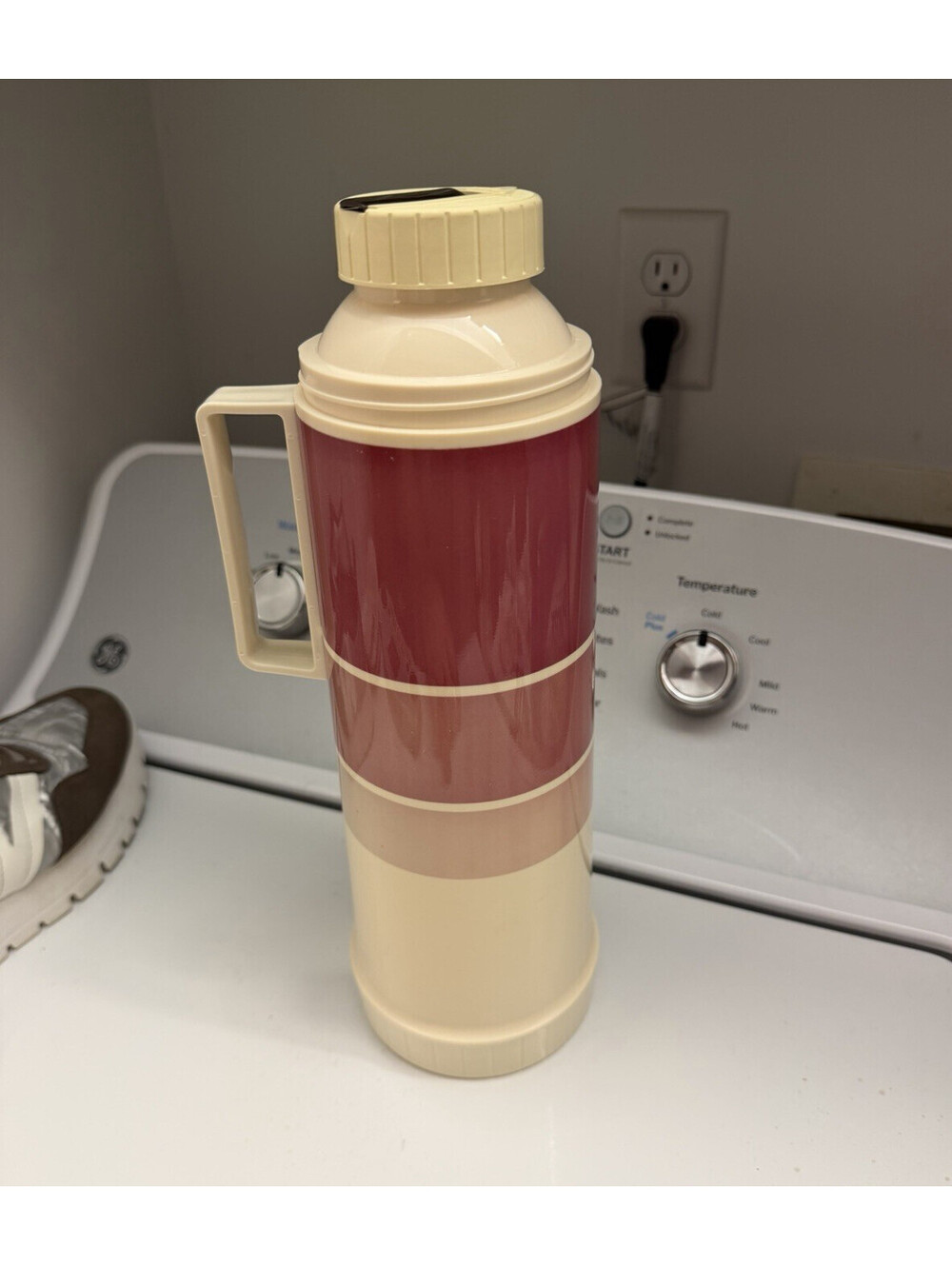 Thermos Vacuum Flask Insulated Bottle, Pink/Beige Stripes, Handle, Twist Lid